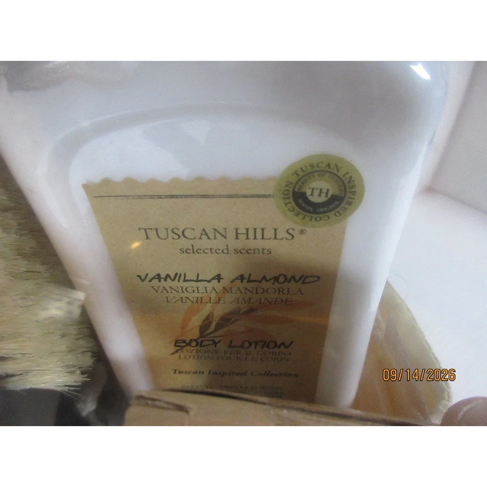 Tuscan Hills Vanilla Almond Body Care Collection 10pc Gift Set in Reusable Tote